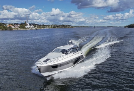 Azimut Atlantis 51 - Produktbild 1 (Marinmäklarna)