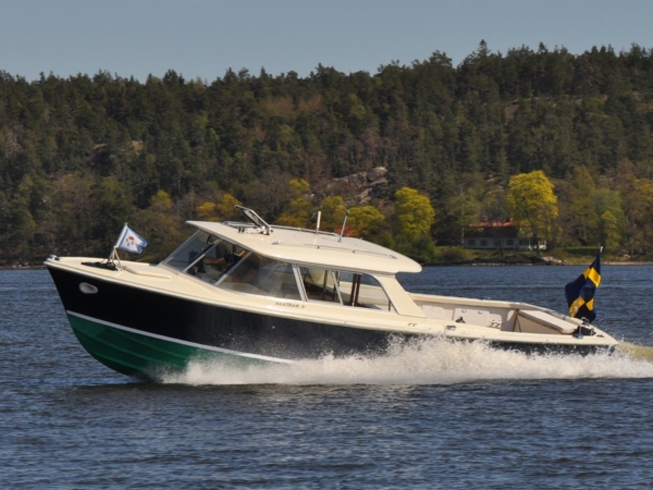 Bertram 31 Sedan - Produktbild 1 (Marinmäklarna)